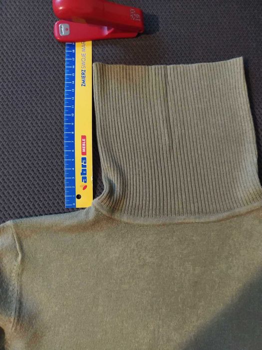 Damski golf z paskiem