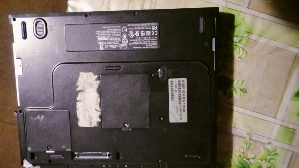 Продам ноутбук на запчасти