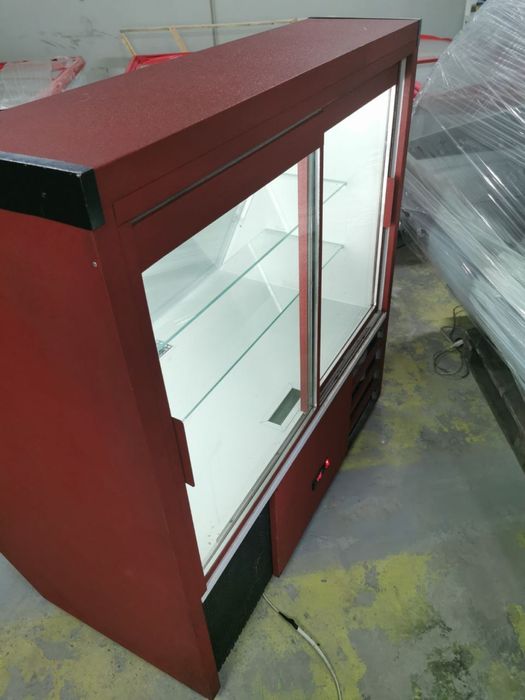 Холодильная витрина, кондитерская холодильна вітрина колбасная