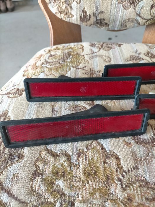 Obrysòwki BMW E30 E34 oryginalne.