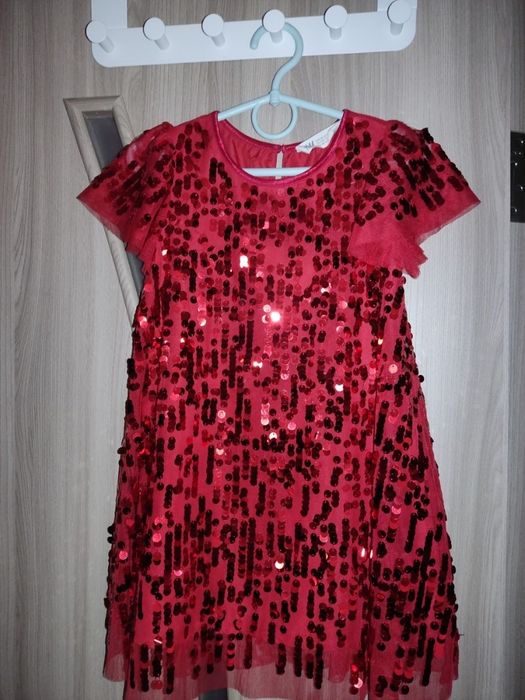 Праздничное  платье для девочки