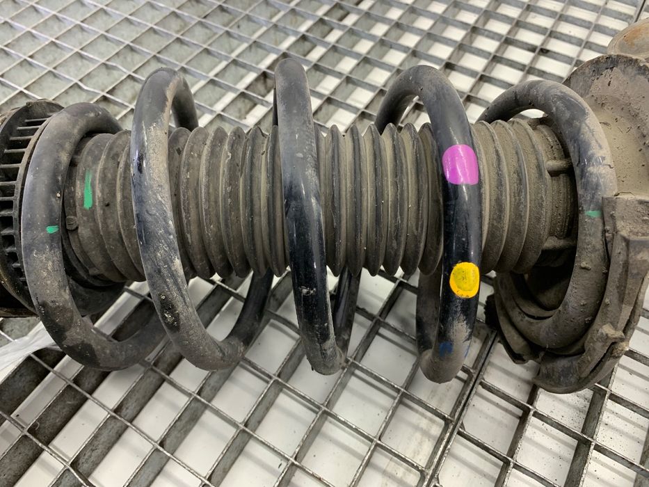 AMORTYZATOR PRAWY PRZÓD ZE SPRĘŻYNĄ FORD TRANSIT CONNECT 1.5
