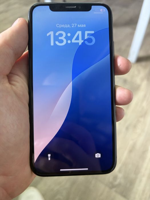 Продам айфон xs 256