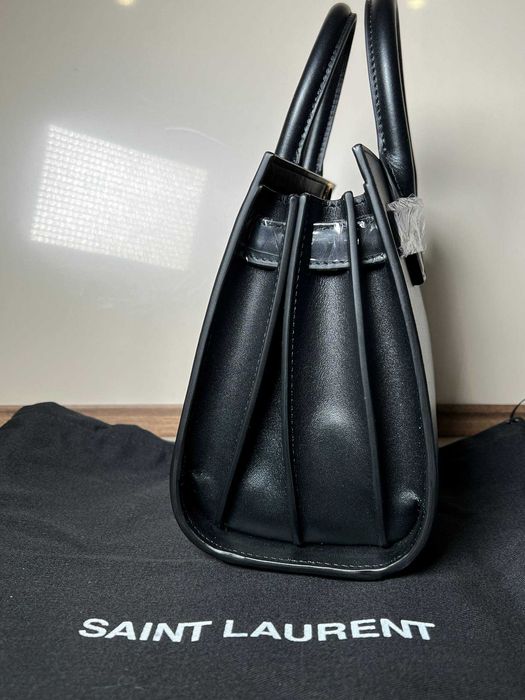 Сумка Yves Saint Laurent Sac De Jour