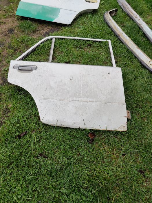 Drzwi plus zderzaki Fiat 125p