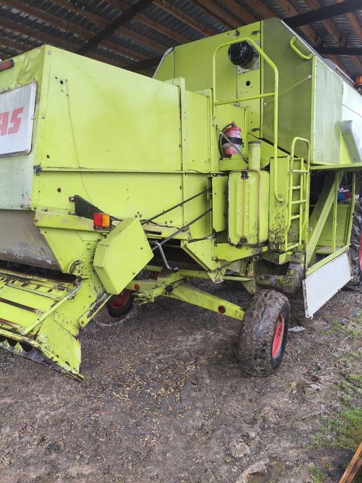 Продаєця комбайн клас домінатор 68