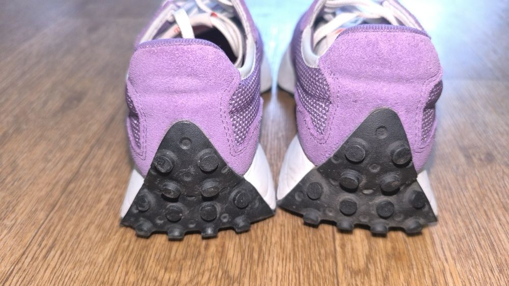 Кросівки New Balance 327. Оригінал.