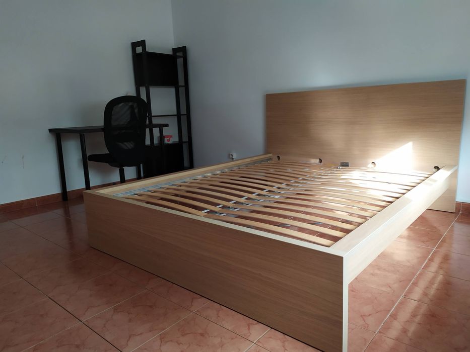 Cama IKEA MALM + estrado LURØY — 160x200 cm