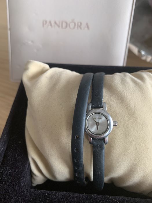 Zegarek Pandora z diamentem