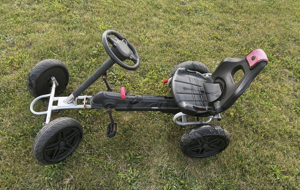 Duży gokart na pedały