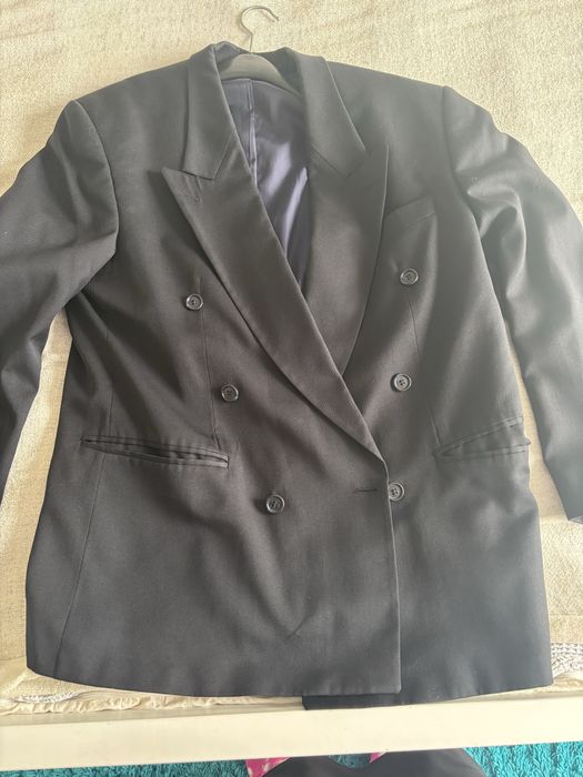 Czarna marynarka dwurzedowa w stylu vintage w bardzo dobrym stanie
