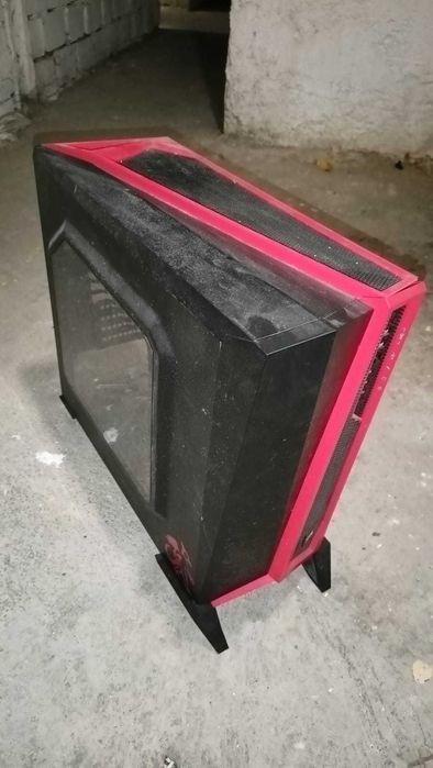Obudowa Corsair Carbide SPEC-ALPHA Mid-Tower czarno-czerwona