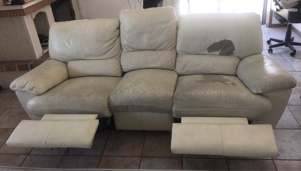 Sofá reclinavel.