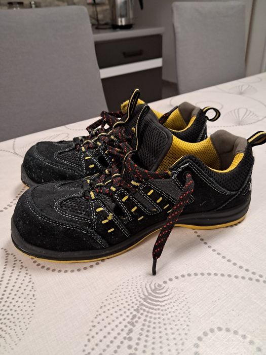 Buty robocze Sandaly  firmy footwear