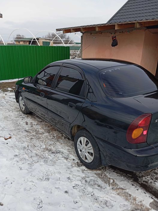 Заз сенс автомобіль