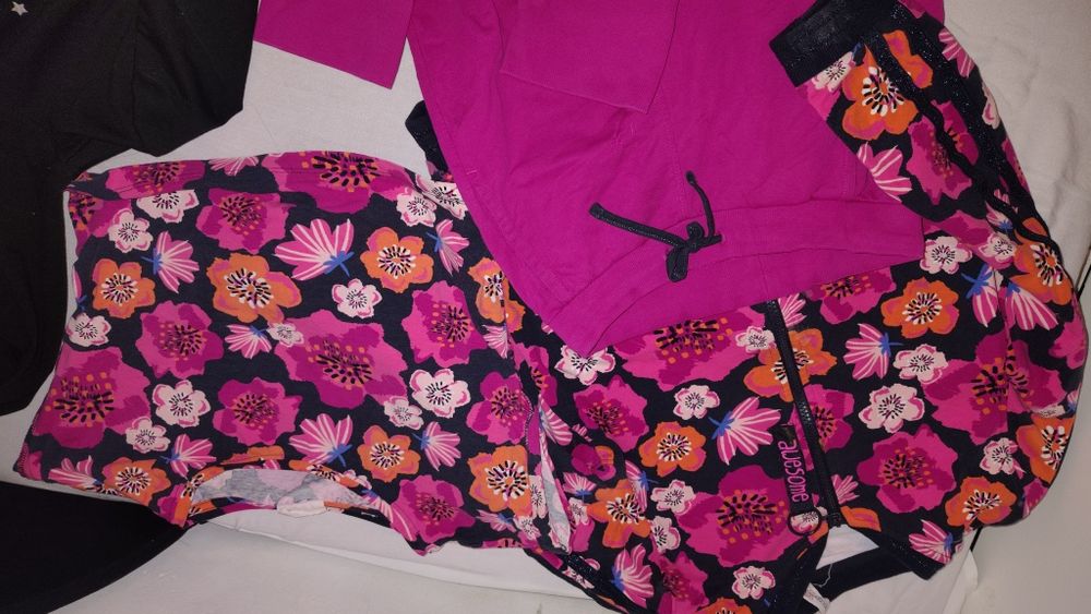 Ubrania dziewczęce coccodrillo i 4f bluzy spodnie