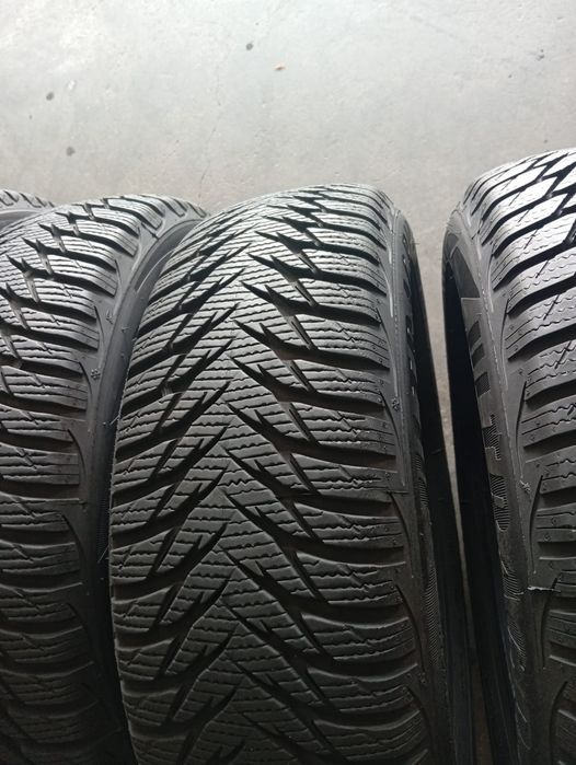 Goodyear UltraGrip 8 4шт 185/65 R15 шини зимові дуже добрі і гребучі