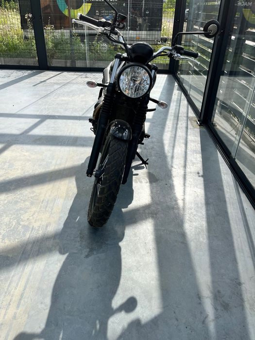 Triumph scrambler 900