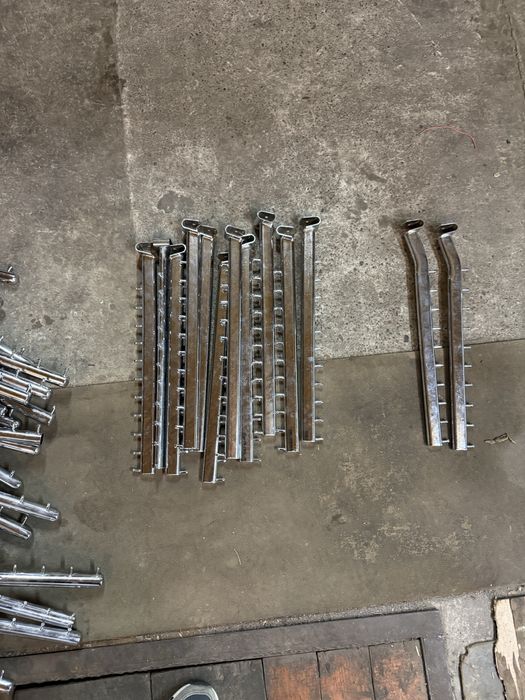 Вішаки,гусаки,флейти,кріплення