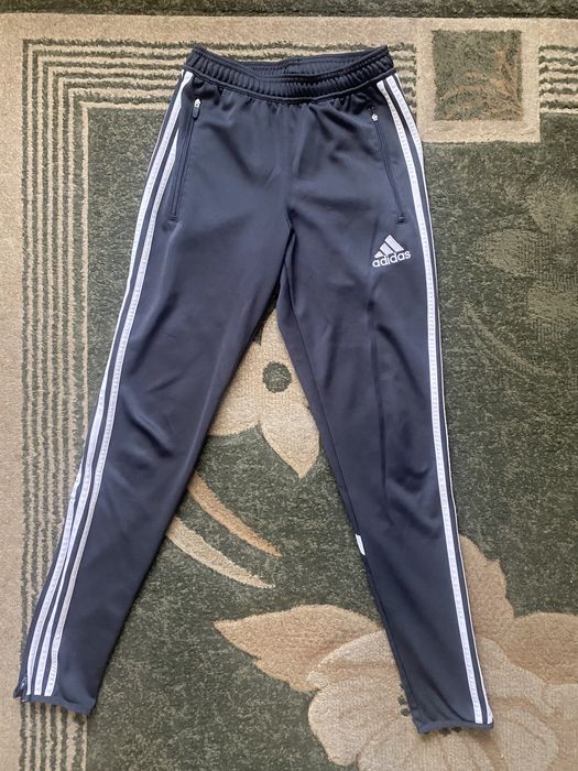 Штаны спортивные adidas на подростка 15-16 лет