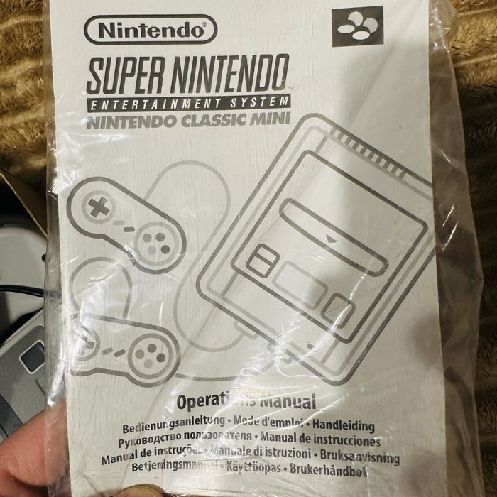 Super Nintendo Entertainment System Classic Mini