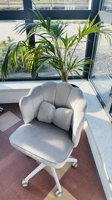 Крісло обертове дитяче JUST SIT BUENO