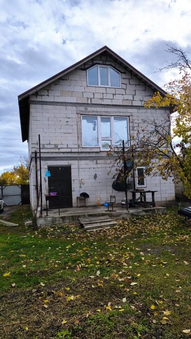 Продам дачу-будинок у Самарівці  130 кв.м  6 соток