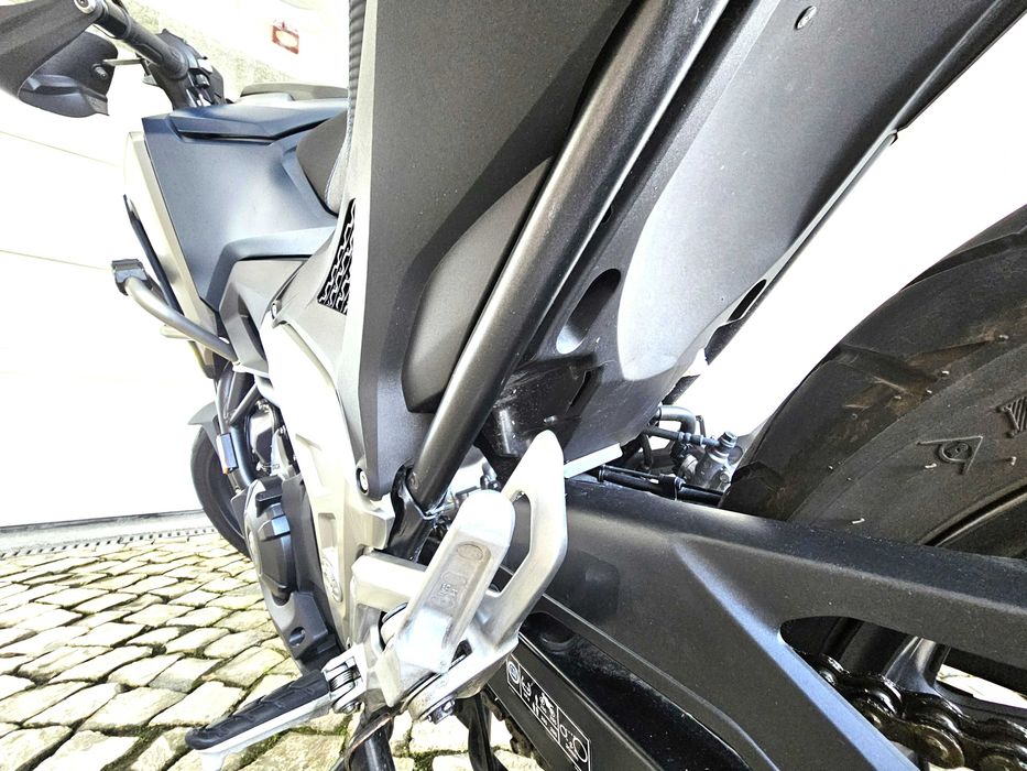 Honda NC 750 X DCT com Extras, apenas 5.930 kms com 18 meses garantia