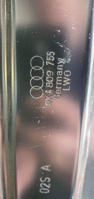 Próg poszycie wewnętrzne lewe audi a1 8X nowy oryginalny
