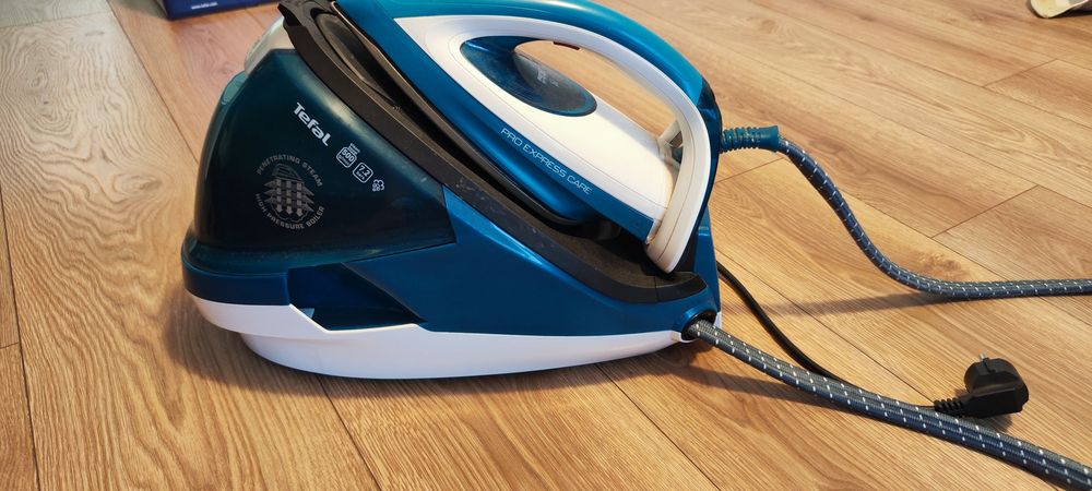 Stacja parowa Tefal Pro Express Cafe  zelazko