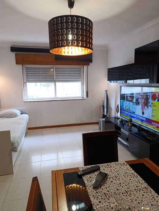 Quarto/Sala em Rio de Mouro