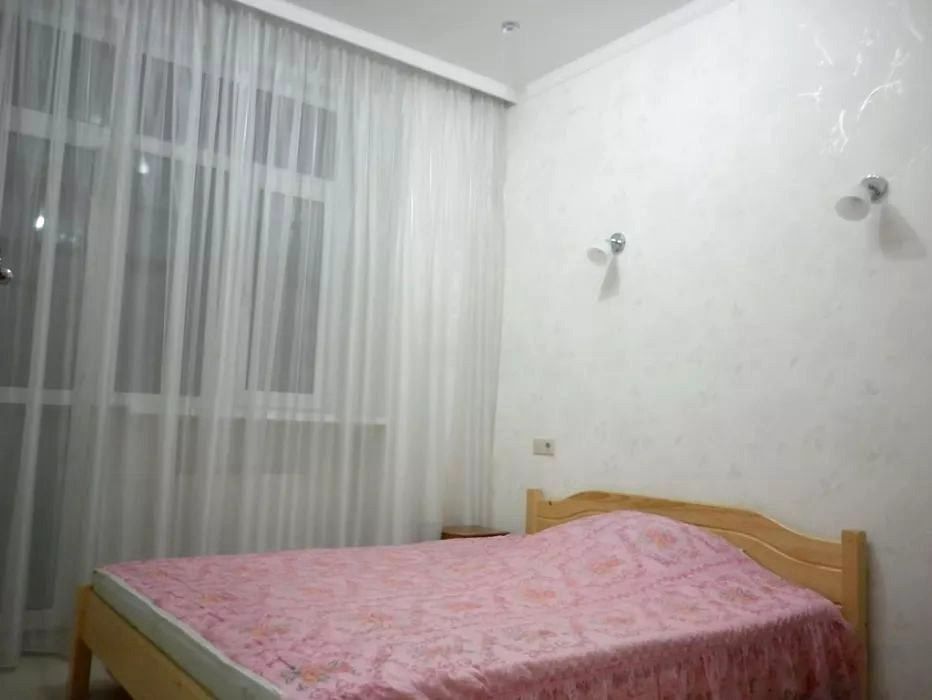 Сдам  евродвушку ЖК Фаворит/ Малый Фонтан/Ул. Артилерийская/Центр 5мин