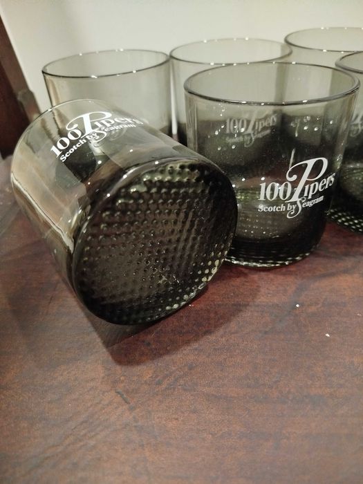 Conjunto de 6 copos de whisky da marca 100 Pipers