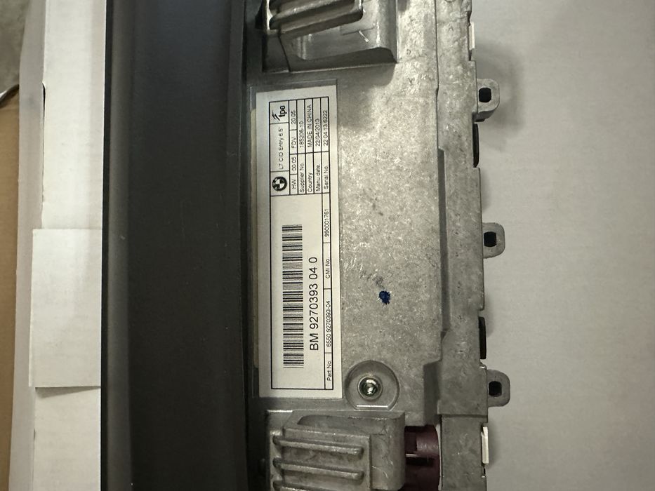 Monitor bmw 6.5”