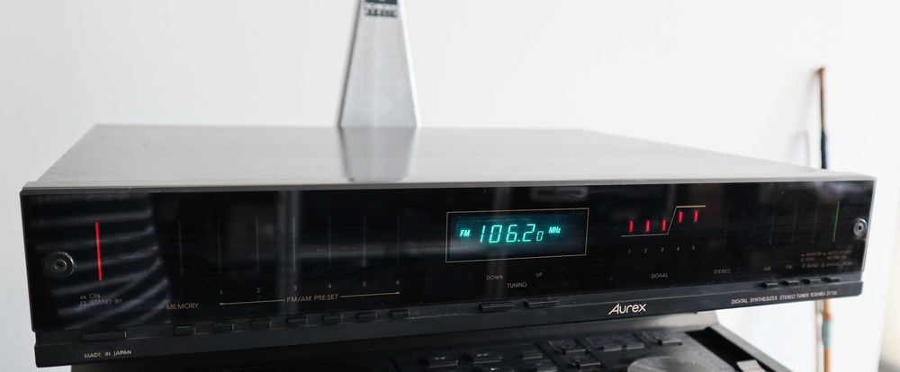 ФМ тюнер приёмник Acoustic Research AR T-06  TOSHIBA AUREX ST-55  Япония