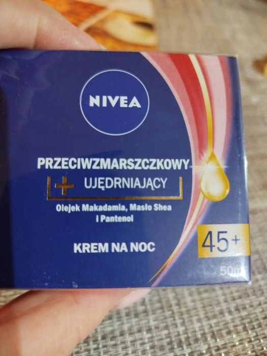 Krem dla kobiet Nivea przeciwzmarszczkowy 45+ noc Nowy