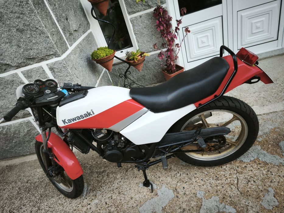 Kawasaki 125cc com documentos