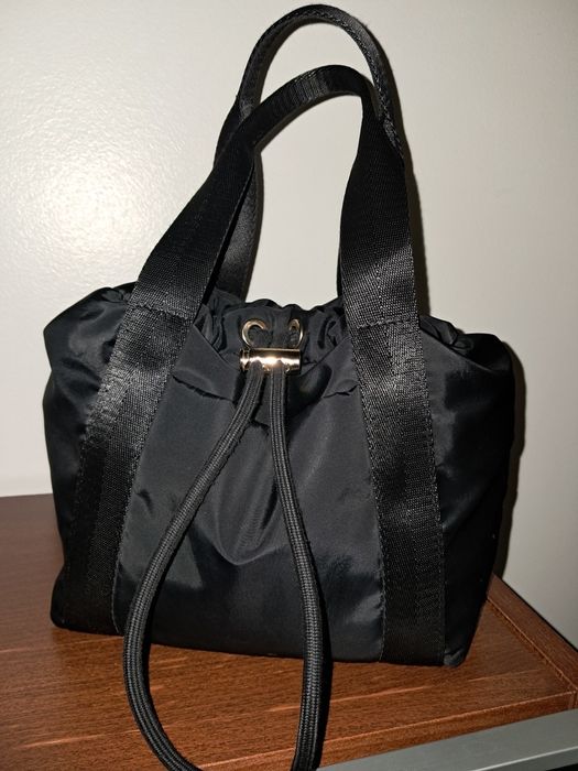 Mala de senhora preta