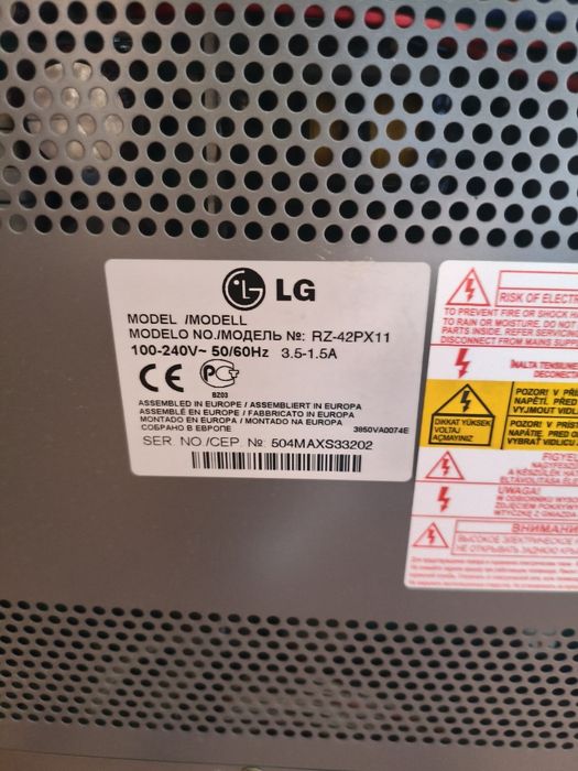 TV LG 42" 106cm modelo rz-42px11