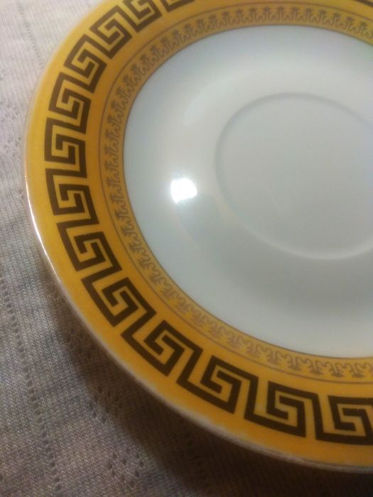 Ymasen Spodek do filiżanki Porcelana japońska