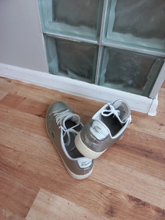 Buty Lacoste srebrne