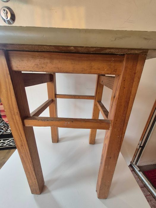 Stary taboret PRL krzesło 30 x 30 do renowacji 2 sztuki