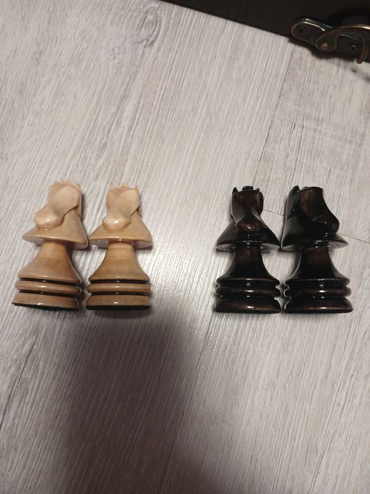 Шахматы и нарды,ручной роботы 60х60