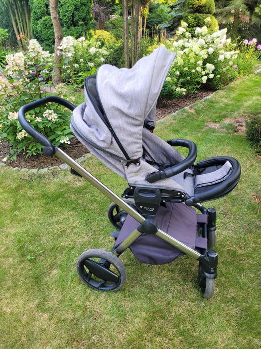 Wózek dziecięcy Invictus V-PLUS