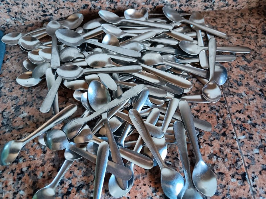113 colheres de café inox – ideal para café/restaurante