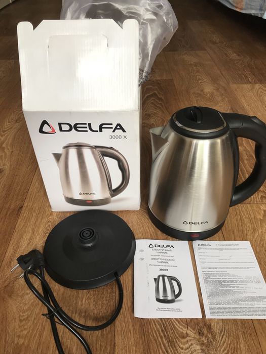 Чайник електричний DELFA модель 3000Х