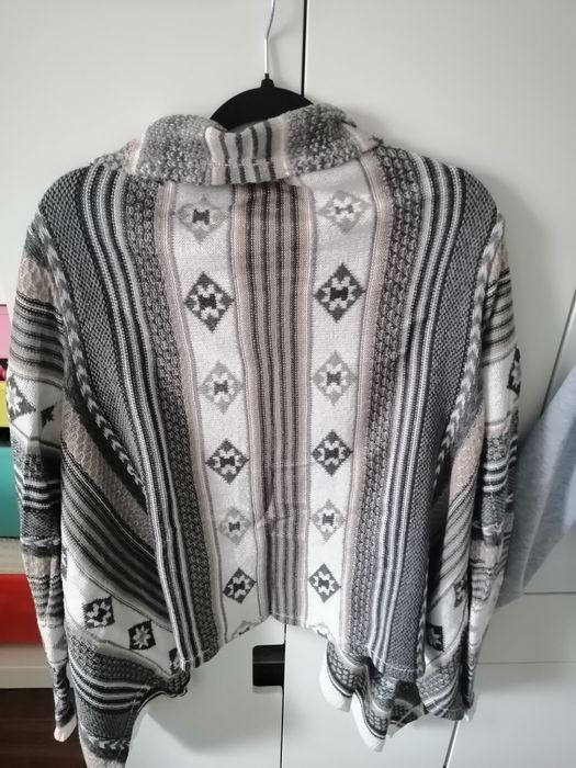 Sweter blezer narzutka brązowa kremowa M