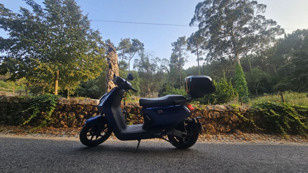 Moto Eletrica Niu como nova