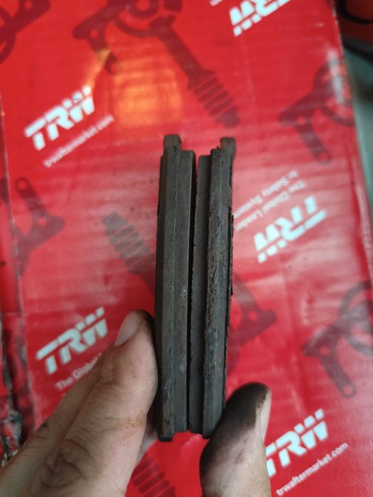 Задні гальмівні диски passat b6