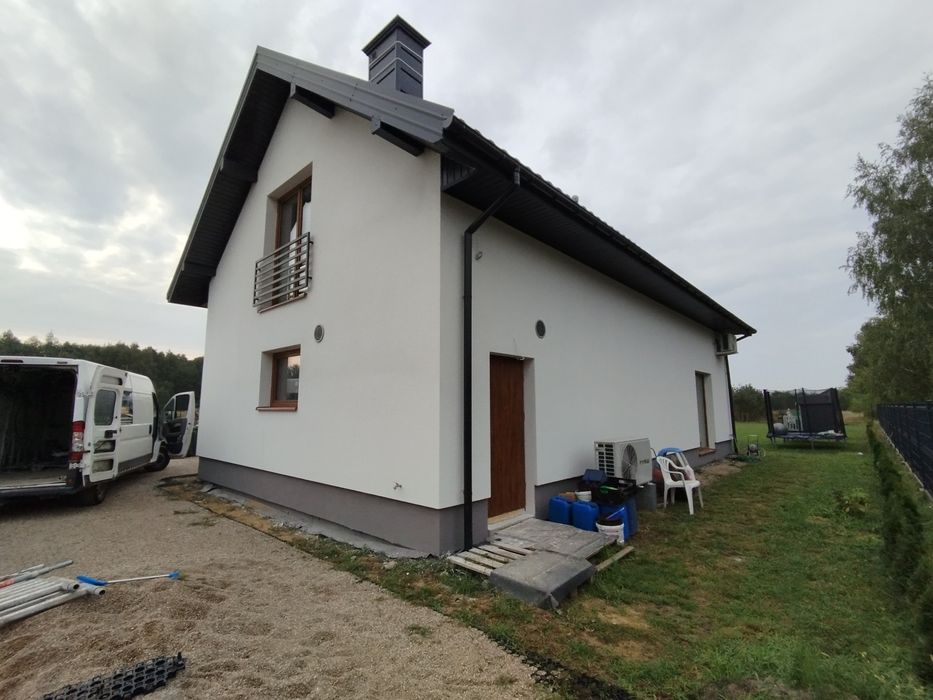 Elewacje docieplenia tynki podbitka